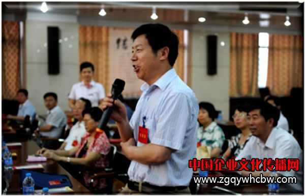 2012年6月18日,中宣部中央文明辦領(lǐng)導觀摩江南銀行道德講堂建設(shè)成果。.jpg