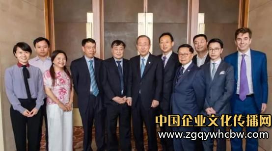 何巧女應(yīng)邀出席美國(guó)百人會(huì)活動(dòng).JPG